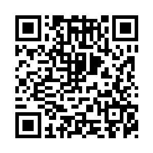蛋圆圆一眼就看到了保安的制服机甲二维码生成