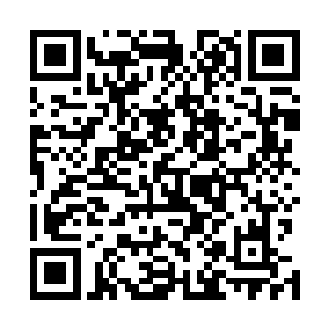 血袍和尚身上的血色战甲一开始还能抵挡这些刀罡的攻击二维码生成