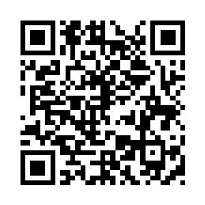 行走间众人来到一处满是深痕的墙壁跟前二维码生成
