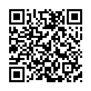 街上的行人们全都露出了一种幸灾乐祸的表情二维码生成
