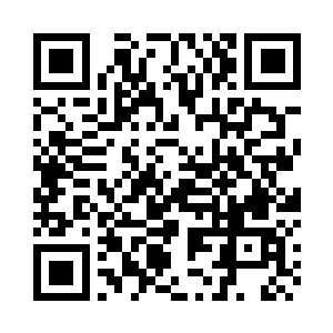 街道上是忙忙碌碌来来去去的行人二维码生成