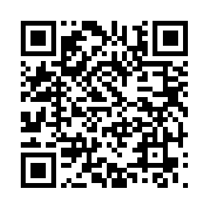 表面与严冷合作实际上一是在替严冷擦屁股二维码生成