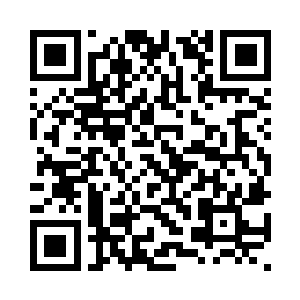 衬衫的下摆塞在牛仔裤的裤腰里面二维码生成