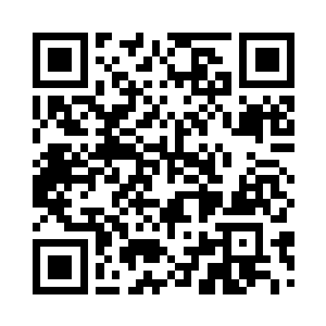 袁承焕绕过秦宇朝着莫咏欣那边走去二维码生成