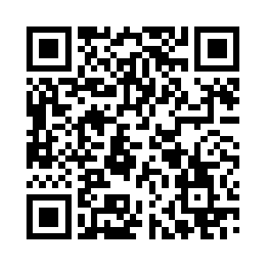 被她抓住的那只大手捏了捏她软绵绵的小手二维码生成