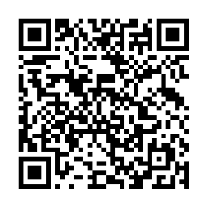 被徐贤这么一拉整个人的重心直接往徐贤那边倾斜了二维码生成