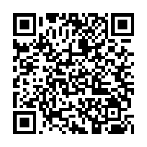 被柳清浅桥掐住脖子的怀柔就站在原地一动不动二维码生成