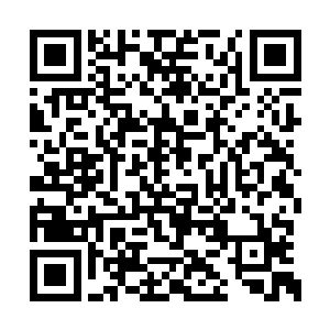 被电击的恼怒与捏碎黑剑的畅快忽然交织在一起二维码生成