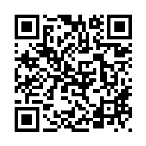 被绑在背后的手间一个破碎的瓦片二维码生成