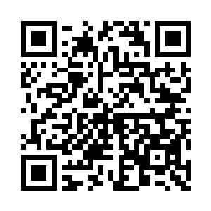 被老仆人护在身后的蓝瞳少年瞠目结舌二维码生成