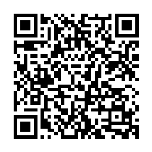 装备和等级都要比对面要好的巨魔已然将兵线推到了敌方二塔前二维码生成