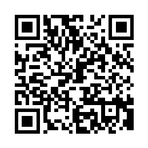 裙上用金线刺绣了一只展翅的金色凤凰二维码生成