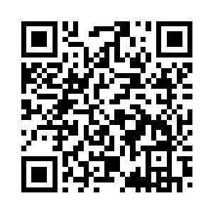 裴文原本靠着的地方正好就是门边二维码生成