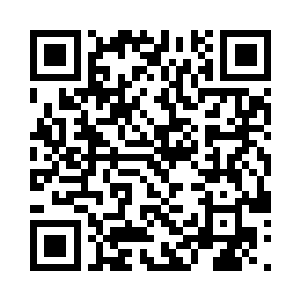 裸露在外的皮肤荡漾出了一缕缕的黑气二维码生成