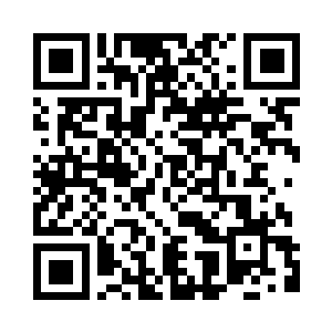 西一堆地堆着许多不同种类的矿石二维码生成