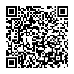 西方的催眠师以前都比较喜欢用怀表在被催眼对象的眼前晃来晃去二维码生成