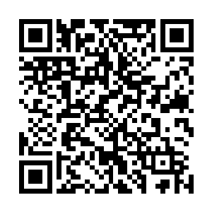 要不是他在中年男子气势的压迫下修为突破到了剑者九重天二维码生成
