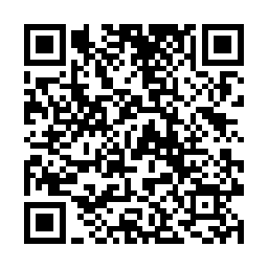 要把酣睡中的小胖给叫起来给确实是件不容易的事情二维码生成