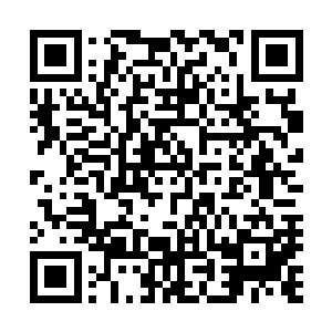 要死咯……于是一大群路人过来表现他们的尊老爱幼的美德二维码生成