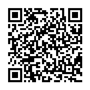 见了两三个人以后就干脆叫索尼娅坐在自己旁边来主问二维码生成