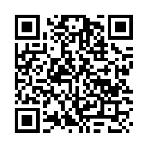 见秦方似乎打算继续转脸去看窗外的夜景二维码生成