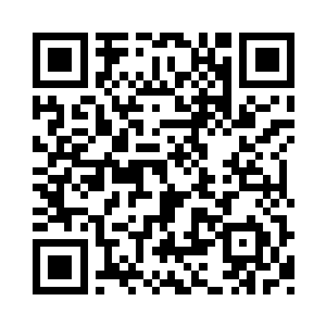 观景楼上的宾客们很快也纷纷把酒言会起来二维码生成
