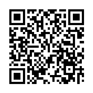 视线从两侧的座位一直延伸到大门外二维码生成
