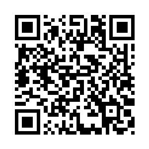 言左左是被饭菜的香气勾逗的醒过来的二维码生成