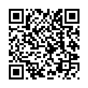 警察表哥说着用手指了指自己的头二维码生成