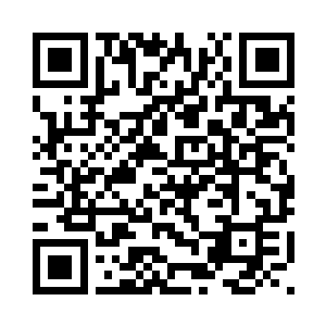 讨好的用雪白毛巾轻轻擦张生头发二维码生成