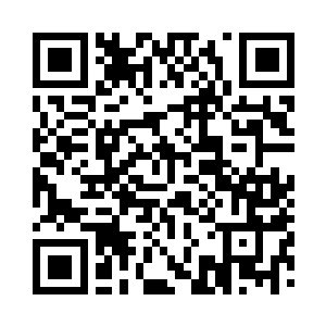 让人不由自主就把视线停留在雨果的身上二维码生成