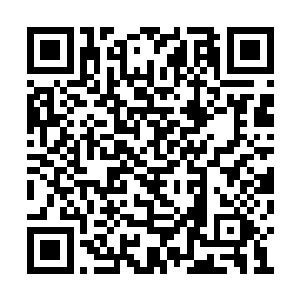 让大量陨石碎片持续不断轰击永恒光明号的外壳二维码生成