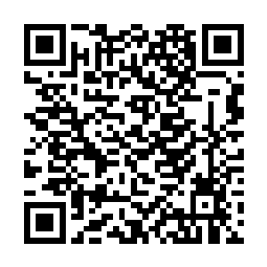 让女兵把这家伙弄到后面的石屋去单独关押包扎伤口二维码生成