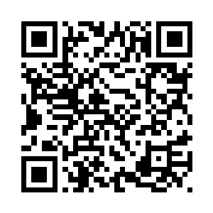 让她成功的成为了全场瞩目的焦点二维码生成