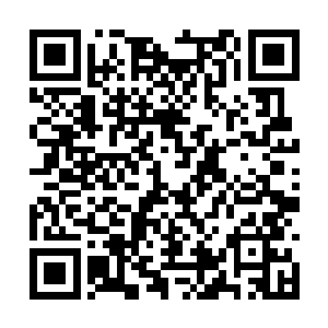 让洛美薇看看自己一手养大的女儿是怎么护着她的二维码生成