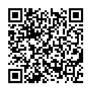 让陈小练意外的是……这把枪忽然也是……黄金的二维码生成