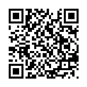 让黄毛等几个保安退至墙角的莫凡汇合二维码生成