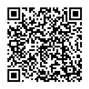 记得当初自己第二天买手机好像就是在眼前的这所购物商城的楼下吧二维码生成