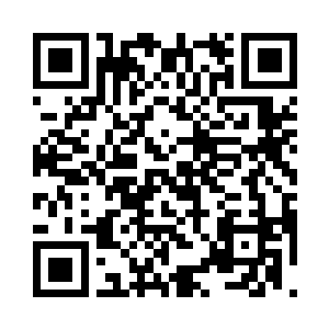 许博年就在司机老吴的搀扶下追了上来二维码生成
