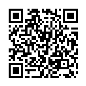 许多人都手拿帝联商会的入场券排列在大门处二维码生成