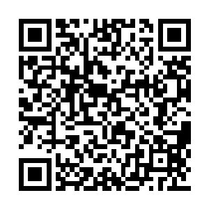 许妙然眼中充满赞叹的看着这在空中转动的铜炉二维码生成