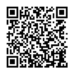 许是因为之前良贵妃娘娘领口上没有那么多金边二维码生成