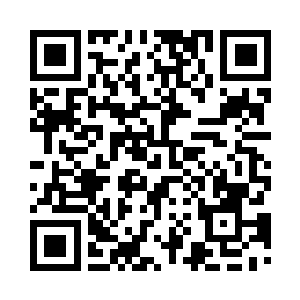 许紫烟又开始在第三圈的符箓上实验二维码生成