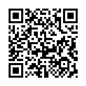 许紫烟在符人的中间急速地翻动着手诀二维码生成