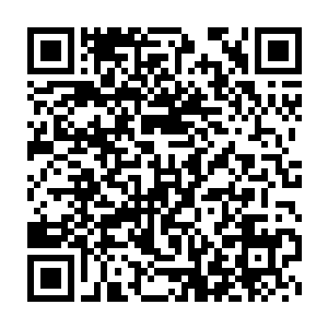 许紫烟拿出传讯玉简将此间的事情和破解别府阵法的手诀告诉了许浩合二维码生成