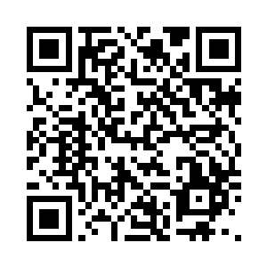 许紫烟的身形便从他的身边飞掠而过二维码生成