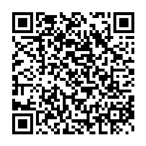 许紫烟迅速地将身体周围飘浮的十六张四品顶级的符箓招到了手中二维码生成