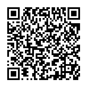 许紫烟除了给这次去地镇关开启上古遗迹的修士人手两张仙符之外二维码生成