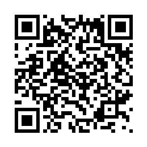 许重锦刚刚把放大镜凑近这块石头二维码生成