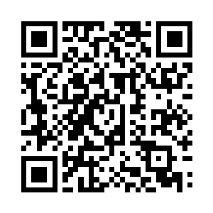试图在仍有些昏眩的感觉中辨明他的表情二维码生成